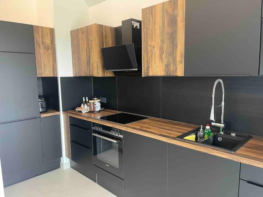 Wohnung Mit Garten Naehe Legoland Leipheim Bagian luar foto